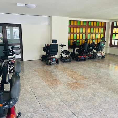 Superbe Appartement A Las Americas Torres Del Sol 阿罗纳 外观 照片