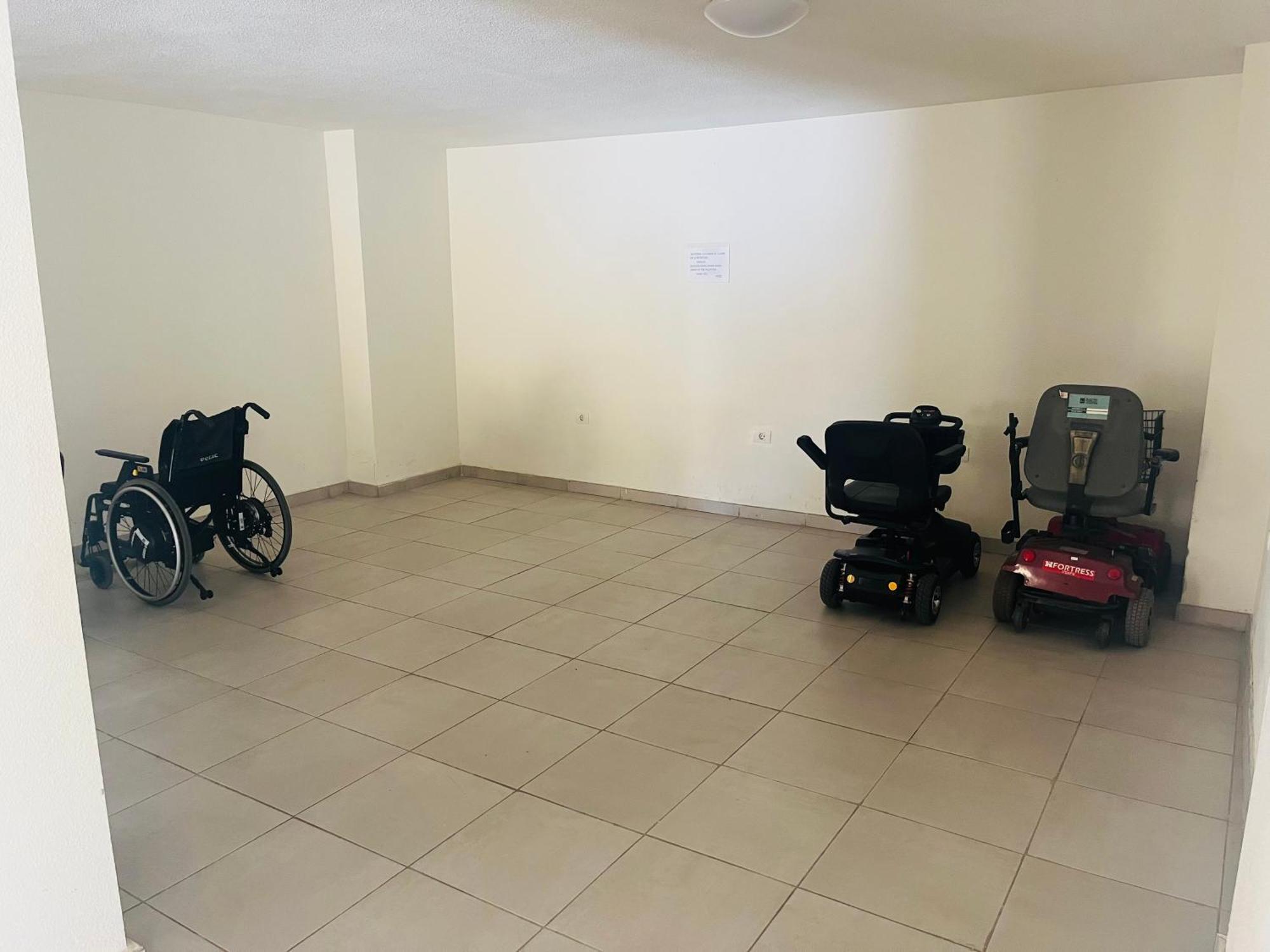 Superbe Appartement A Las Americas Torres Del Sol 阿罗纳 外观 照片